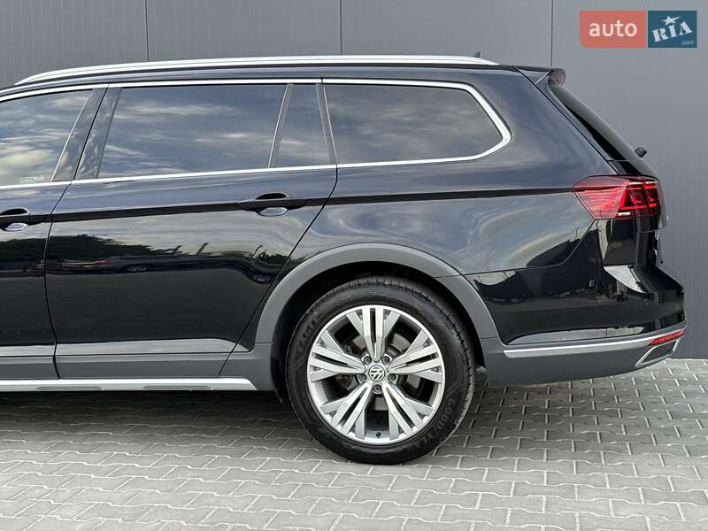 Универсал Volkswagen Passat 2020 в Луцке фото 12 Универсал Volkswagen Passat 2020 в Луцке