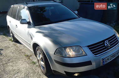 Универсал Volkswagen Passat 2003 в Звягеле
