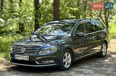 Универсал Volkswagen Passat 2012 в Киеве