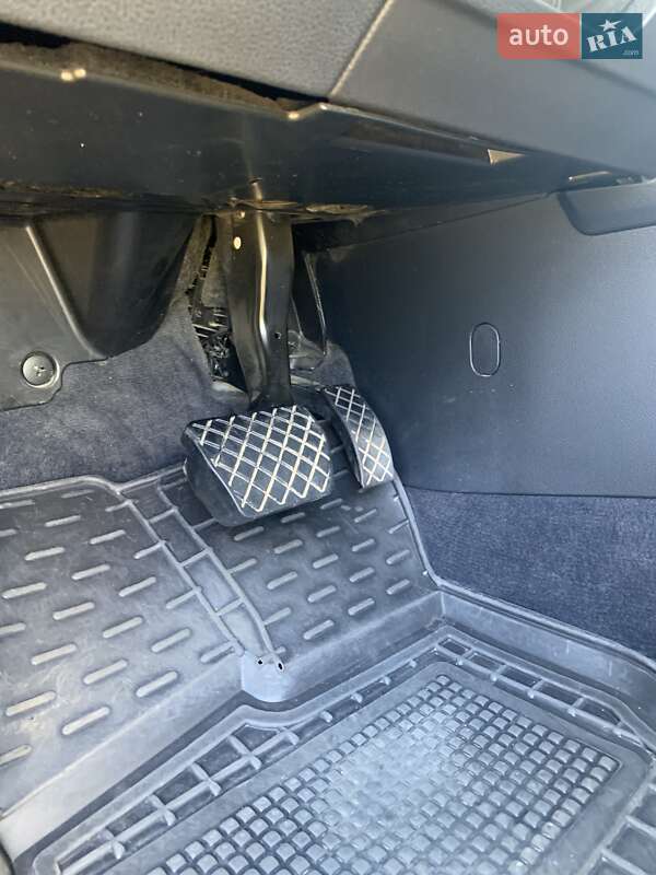 Універсал Volkswagen Passat 2015 в Самборі