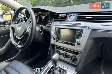Универсал Volkswagen Passat 2016 в 