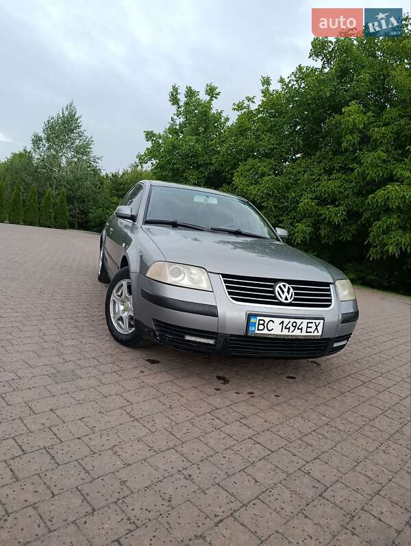 Седан Volkswagen Passat 2002 в Буске