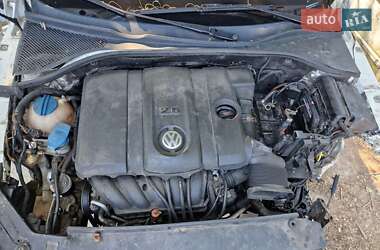 Седан Volkswagen Passat 2012 в Києві