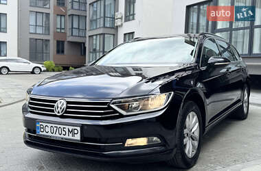 Универсал Volkswagen Passat 2015 в Львове