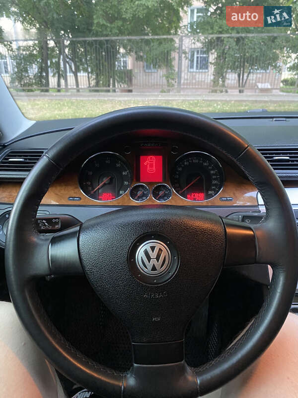 Універсал Volkswagen Passat 2008 в Кропивницькому