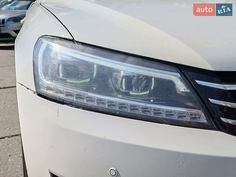 Седан Volkswagen Passat 2015 в Харькове