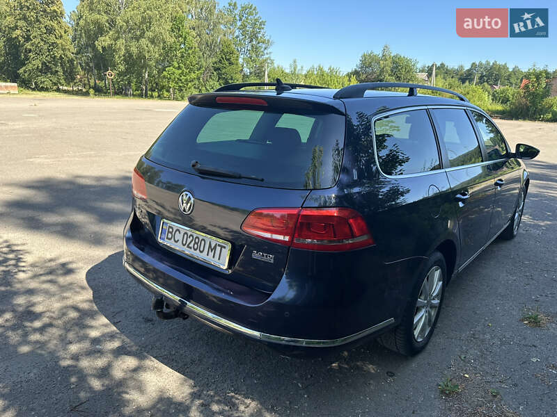 Універсал Volkswagen Passat 2011 в Самборі