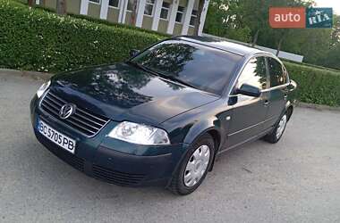 Седан Volkswagen Passat 2001 в Стрию