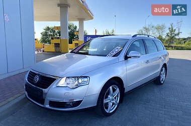 Універсал Volkswagen Passat 2010 в 