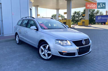 Універсал Volkswagen Passat 2010 в 