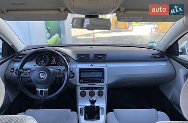 Універсал Volkswagen Passat 2010 в 