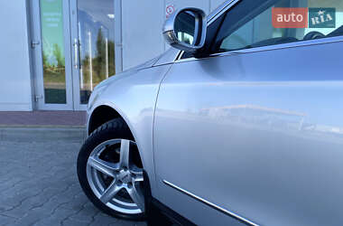 Універсал Volkswagen Passat 2010 в 