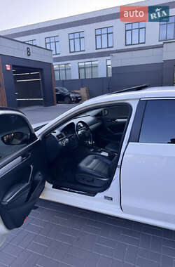 Седан Volkswagen Passat 2012 в 