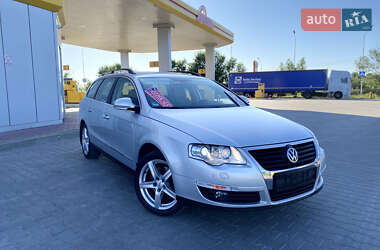 Универсал Volkswagen Passat 2010 в Луцке
