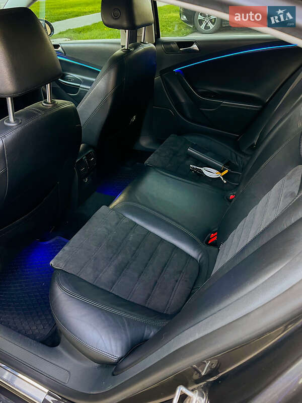 Седан Volkswagen Passat 2008 в Ужгороде