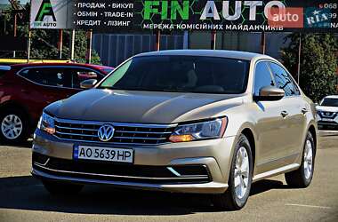 Седан Volkswagen Passat 2015 в Черкасах