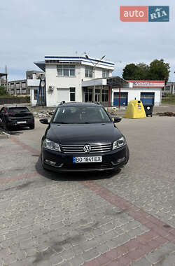 Універсал Volkswagen Passat 2011 в Тернополі