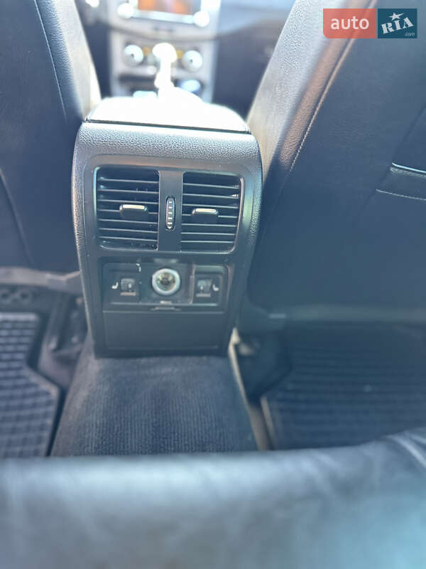 Універсал Volkswagen Passat 2011 в Охтирці