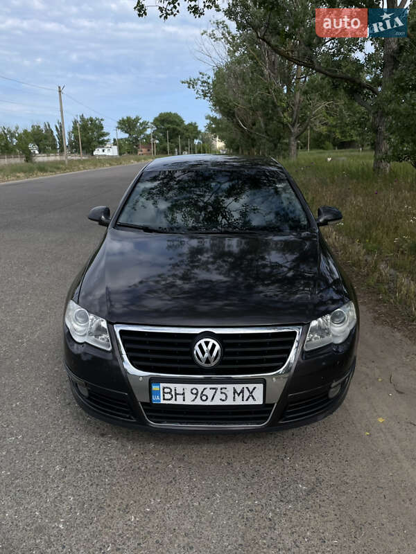 Седан Volkswagen Passat 2010 в Білгороді-Дністровському