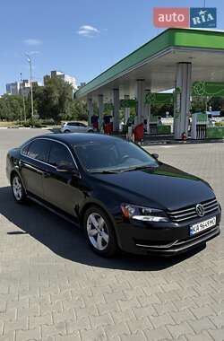 Седан Volkswagen Passat 2013 в Киеве