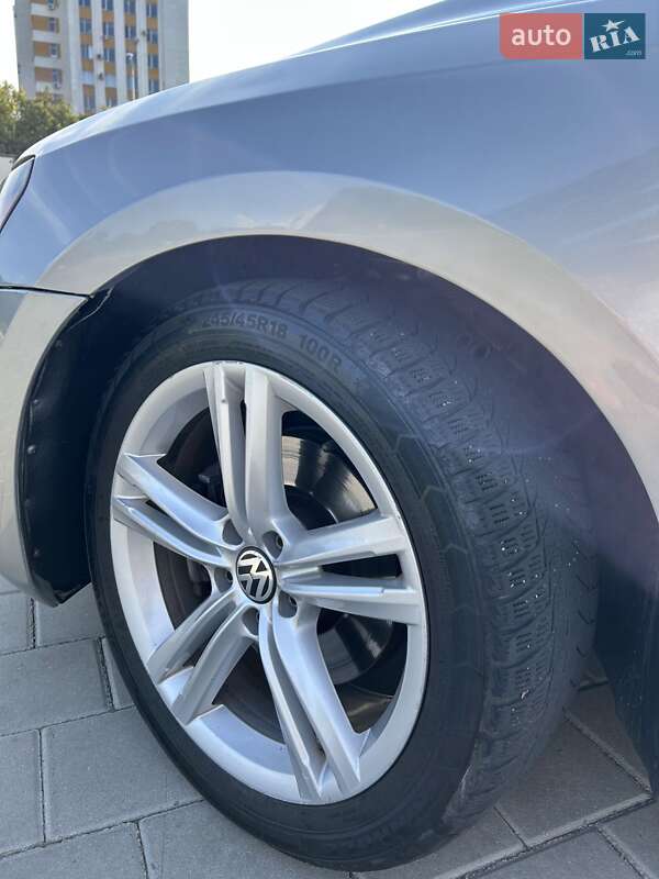 Седан Volkswagen Passat 2012 в Городище