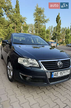 Седан Volkswagen Passat 2007 в Кривом Роге