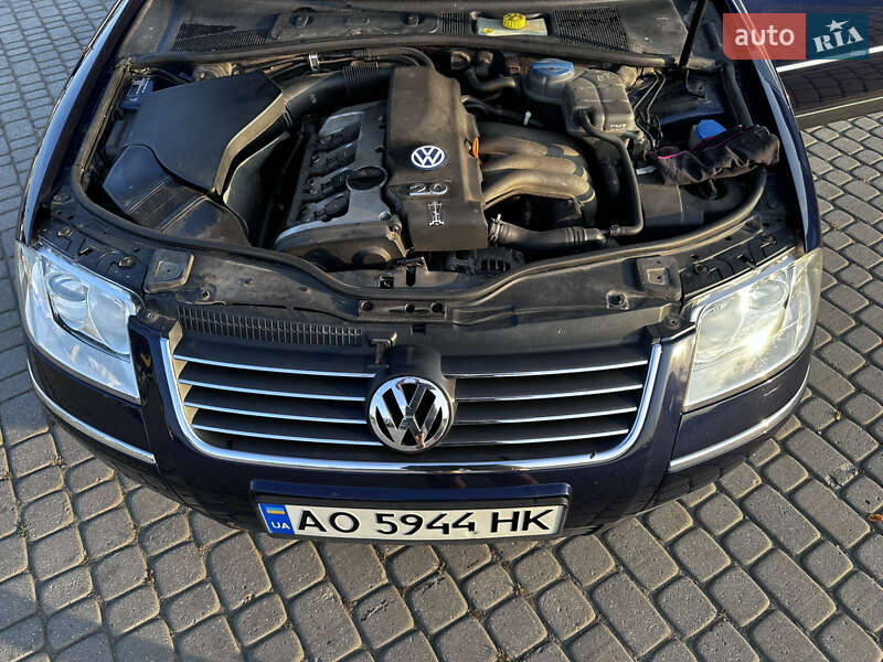 Седан Volkswagen Passat 2002 в Ужгороде