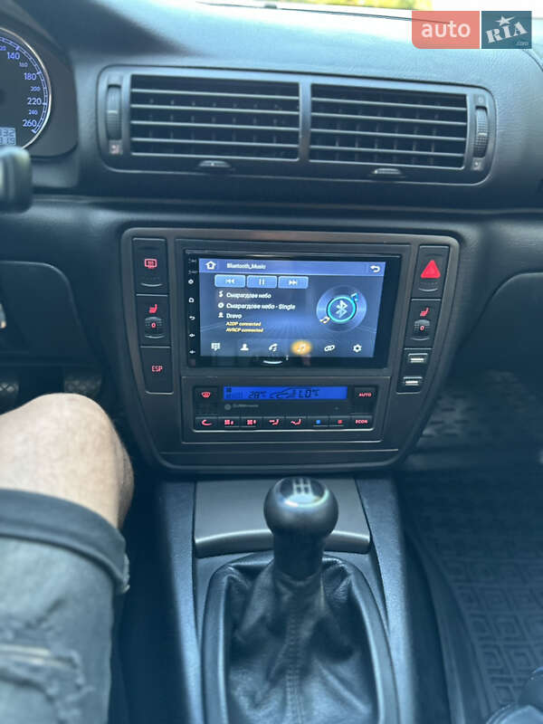 Седан Volkswagen Passat 2002 в Ужгороде