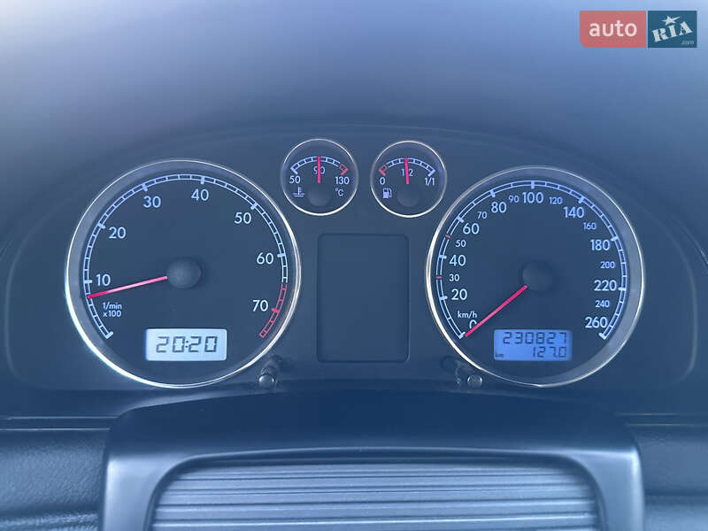 Седан Volkswagen Passat 2002 в Ужгороде