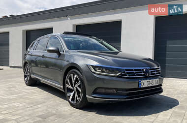 Универсал Volkswagen Passat 2015 в Ужгороде