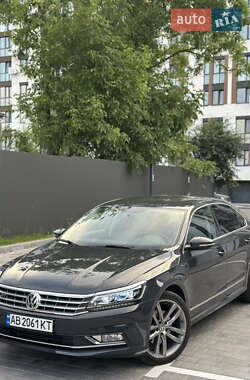 Седан Volkswagen Passat 2017 в Виннице