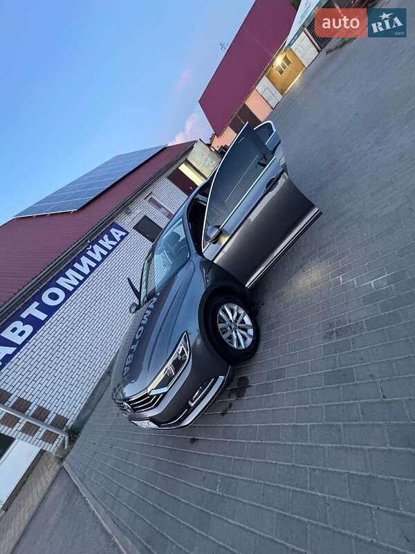 Седан Volkswagen Passat 2015 в Казатине