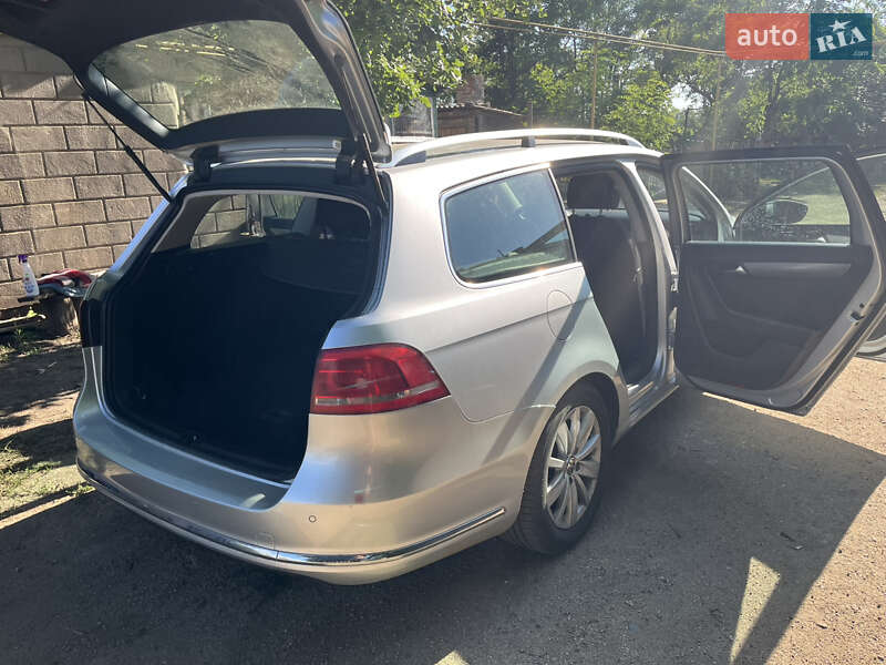 Універсал Volkswagen Passat 2014 в Васильківці