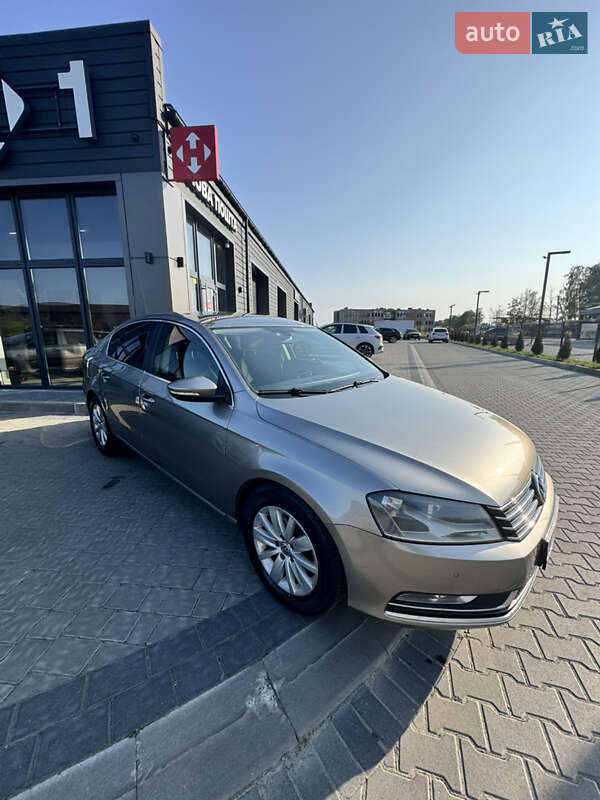 Volkswagen Passat 2011 Volkswagen Passat 2011