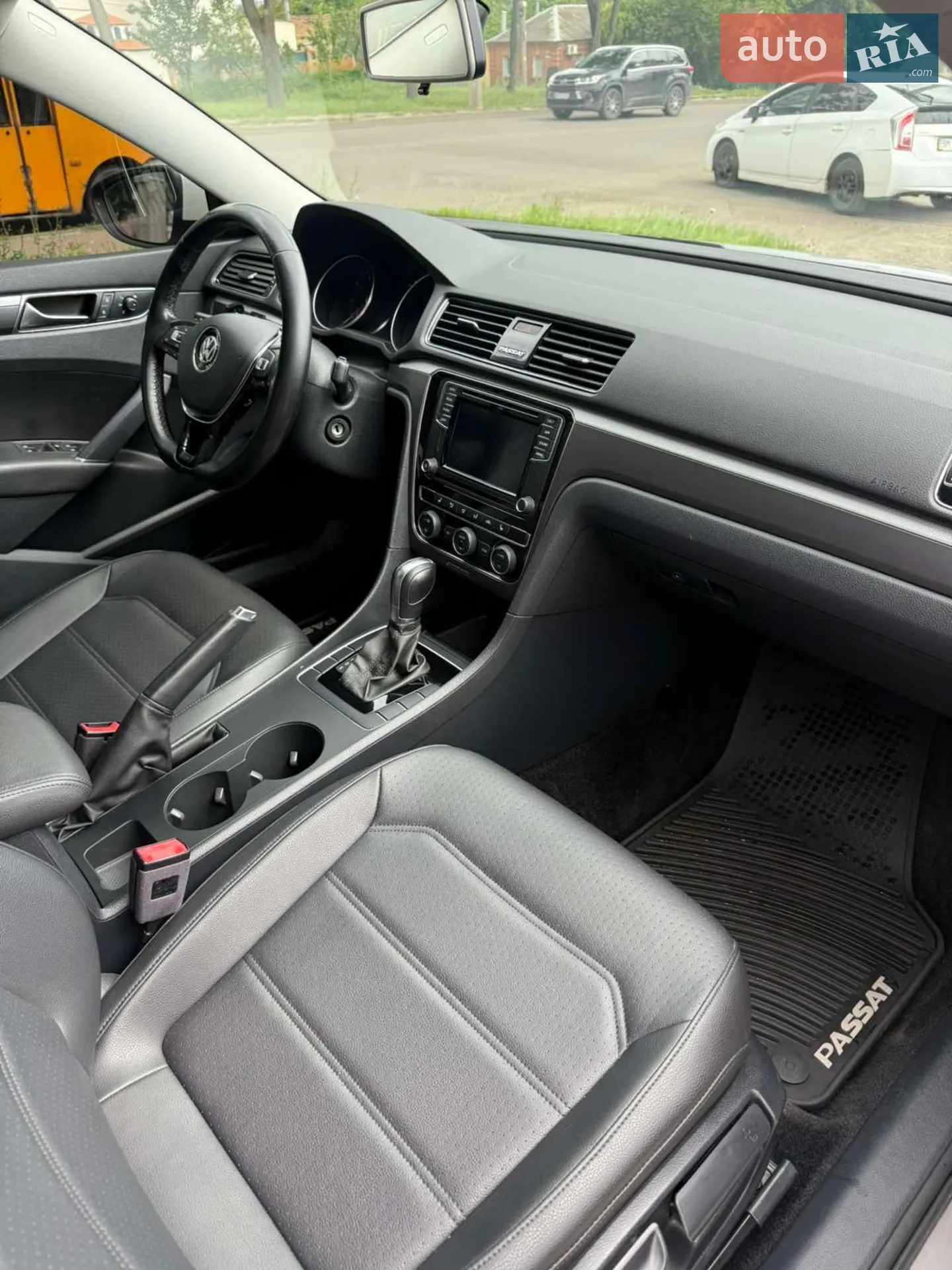 2017 Volkswagen Passat - мініатюра 16