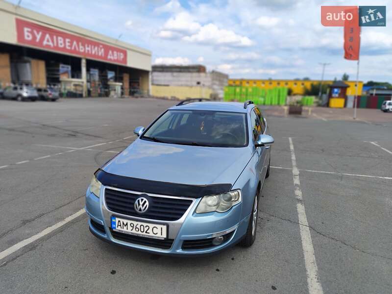 Универсал Volkswagen Passat 2008 в Житомире
