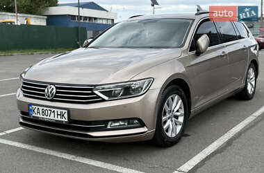 Универсал Volkswagen Passat 2016 в Киеве