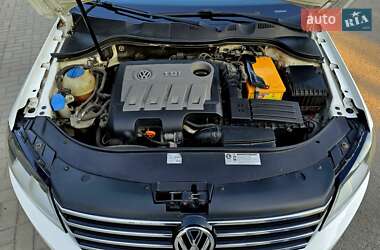Седан Volkswagen Passat 2012 в 