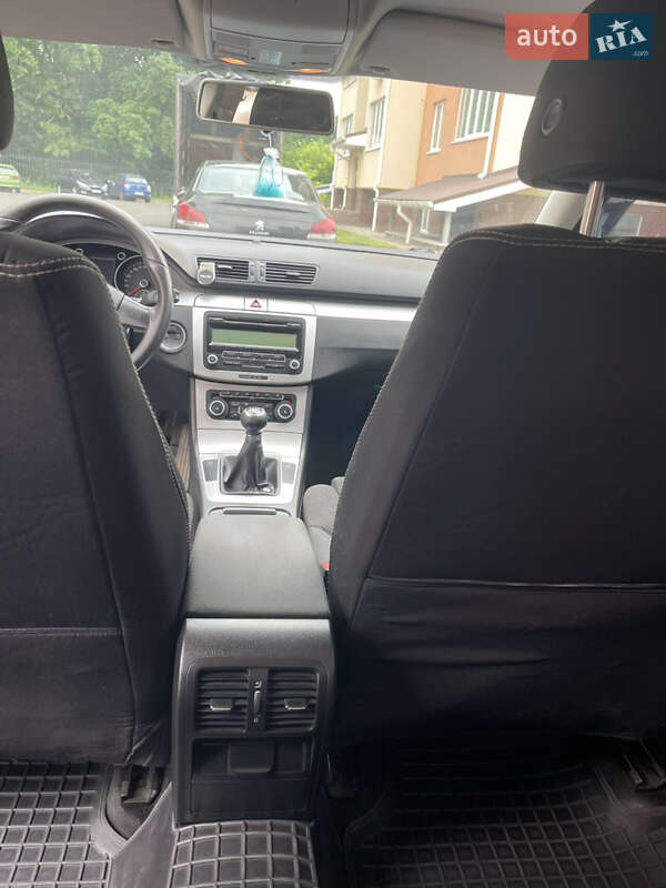 Седан Volkswagen Passat 2010 в Крюковщине