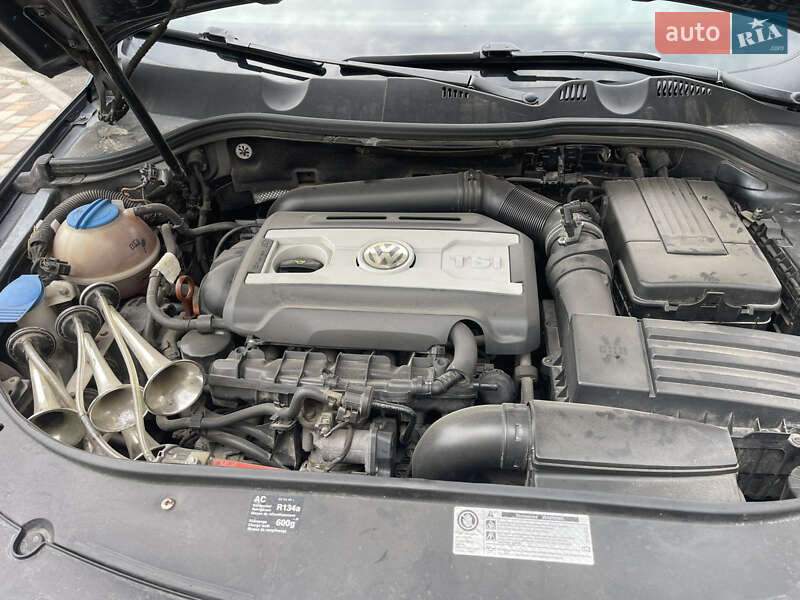 Седан Volkswagen Passat 2010 в Крюковщине