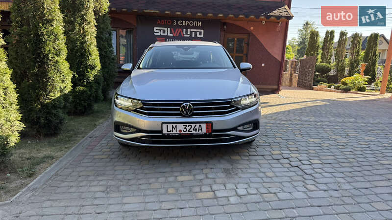 Универсал Volkswagen Passat 2021 в Сваляве
