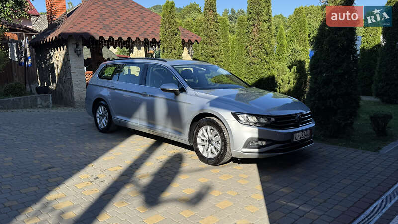 Универсал Volkswagen Passat 2021 в Сваляве