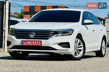 Седан Volkswagen Passat 2020 в Одесі