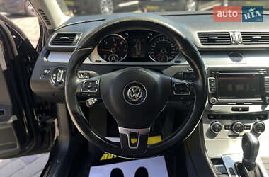 Седан Volkswagen Passat 2013 в 
