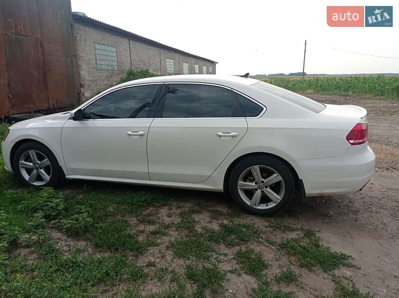 Седан Volkswagen Passat 2013 в 