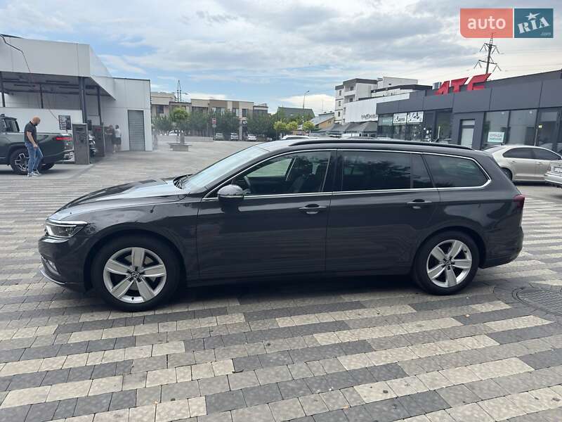Универсал Volkswagen Passat 2019 в Ужгороде