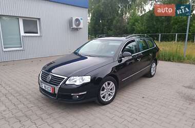 Універсал Volkswagen Passat 2010 в Луцьку