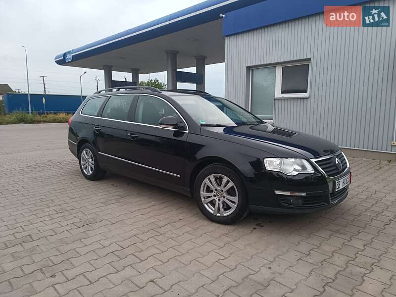 Универсал Volkswagen Passat 2010 в Луцке