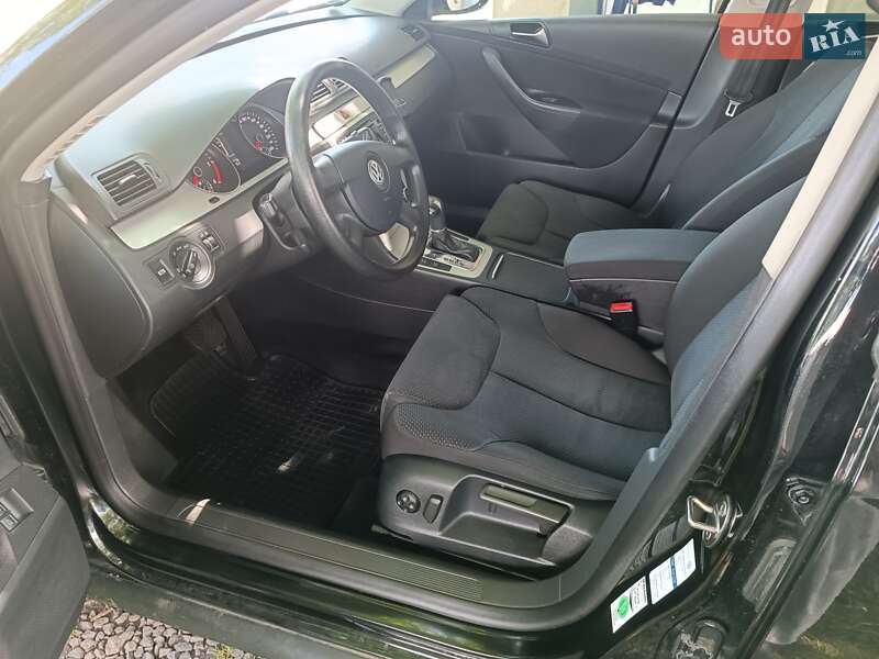 Универсал Volkswagen Passat 2010 в Луцке