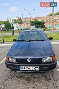 Седан Volkswagen Passat 1991 в Харькове